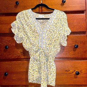 NWOT Max Studio medium floral blouse. Never worn